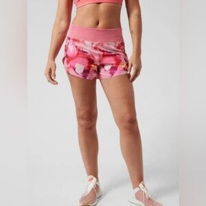 Athleta Run With It 3.5” / Medium / Painted Energy Coral